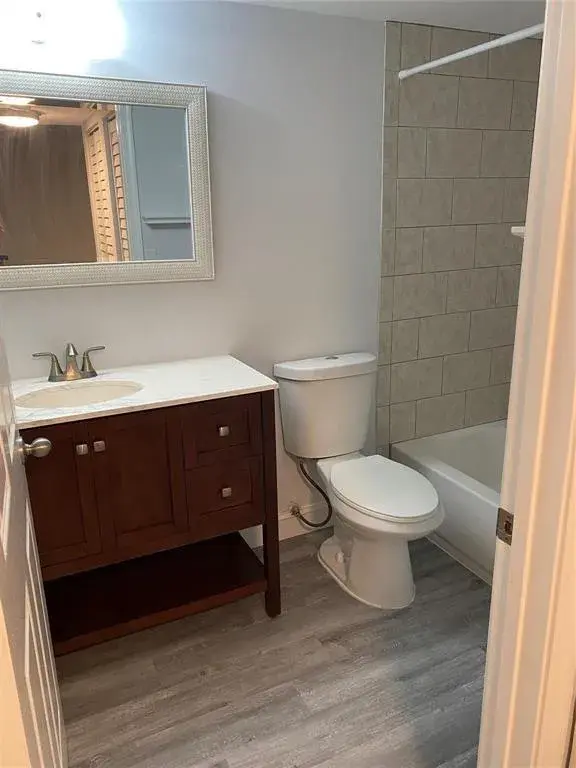 3350 Jaywood Terrace # J122, Boca Raton FL 33431