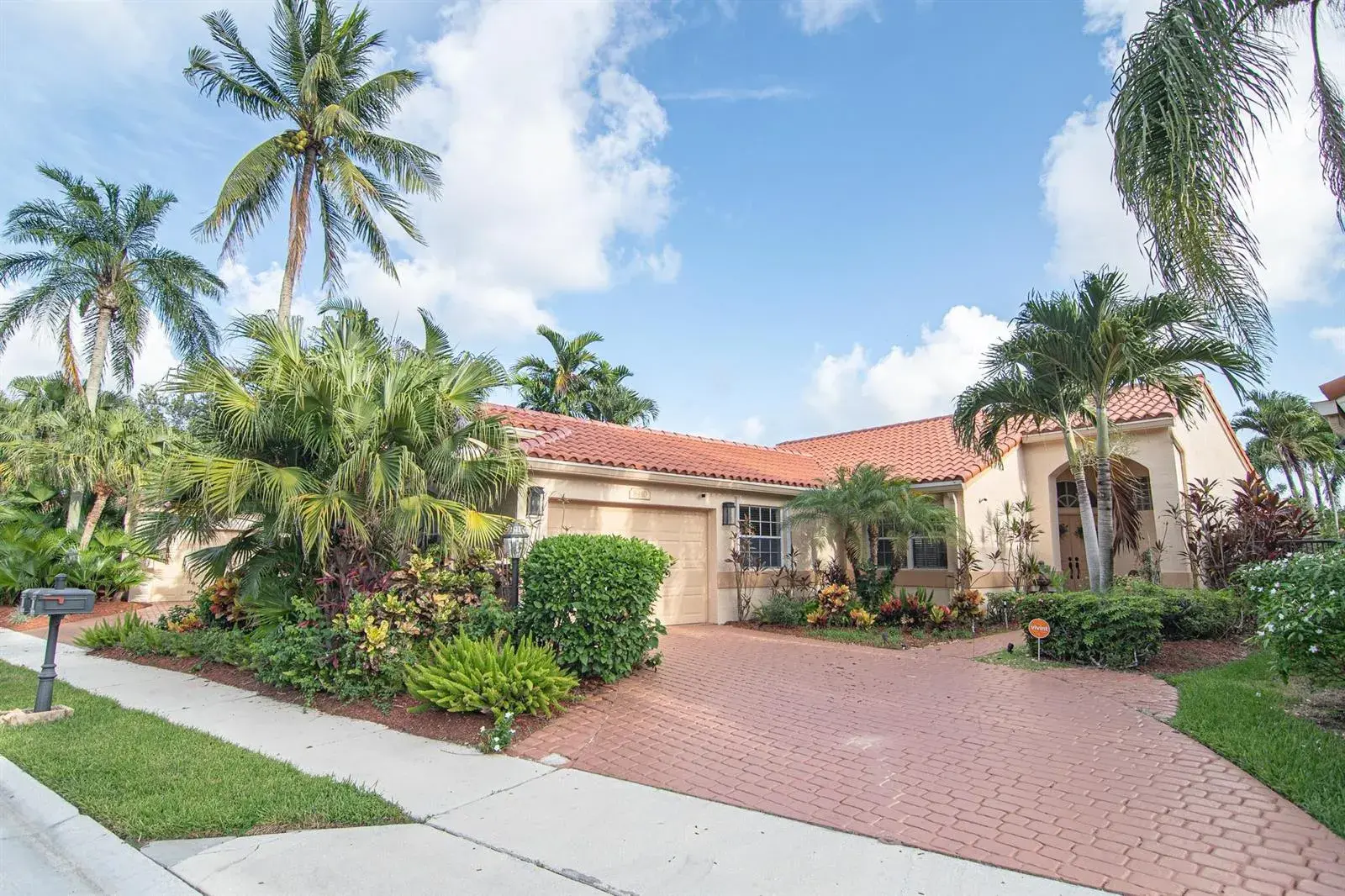 3 bedroom 2 bath Residential Lease for rent at 8410 Brussels Way, Boca Raton FL 33434