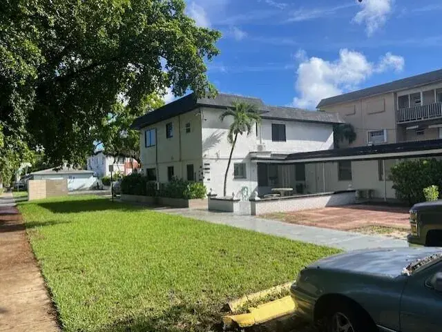 1858 Dewey Street # 2b, Hollywood FL 33020