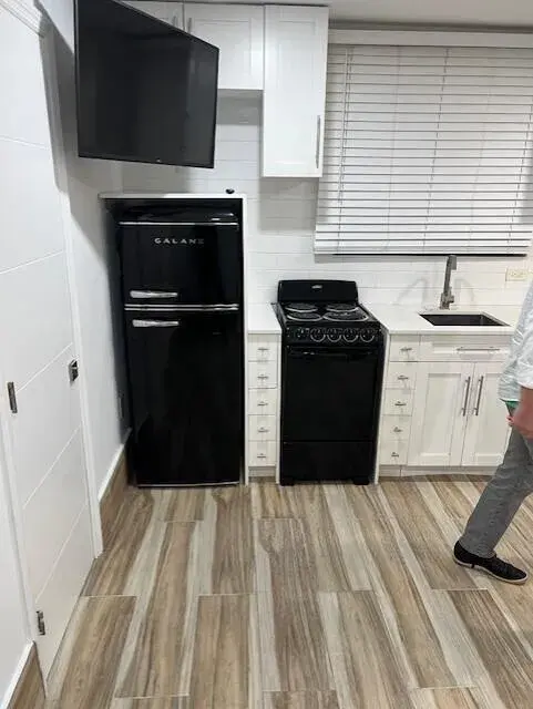 1858 Dewey Street # 2b, Hollywood FL 33020