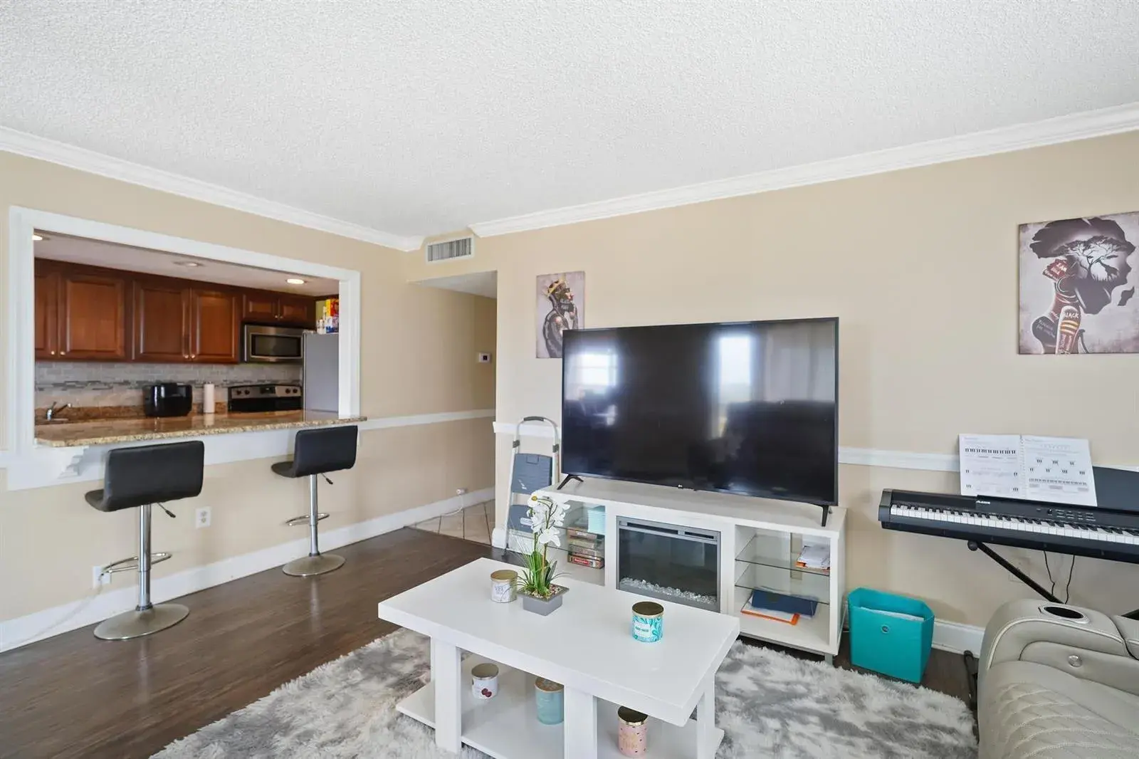 4174 Inverrary Drive # 701, Lauderhill FL 33319