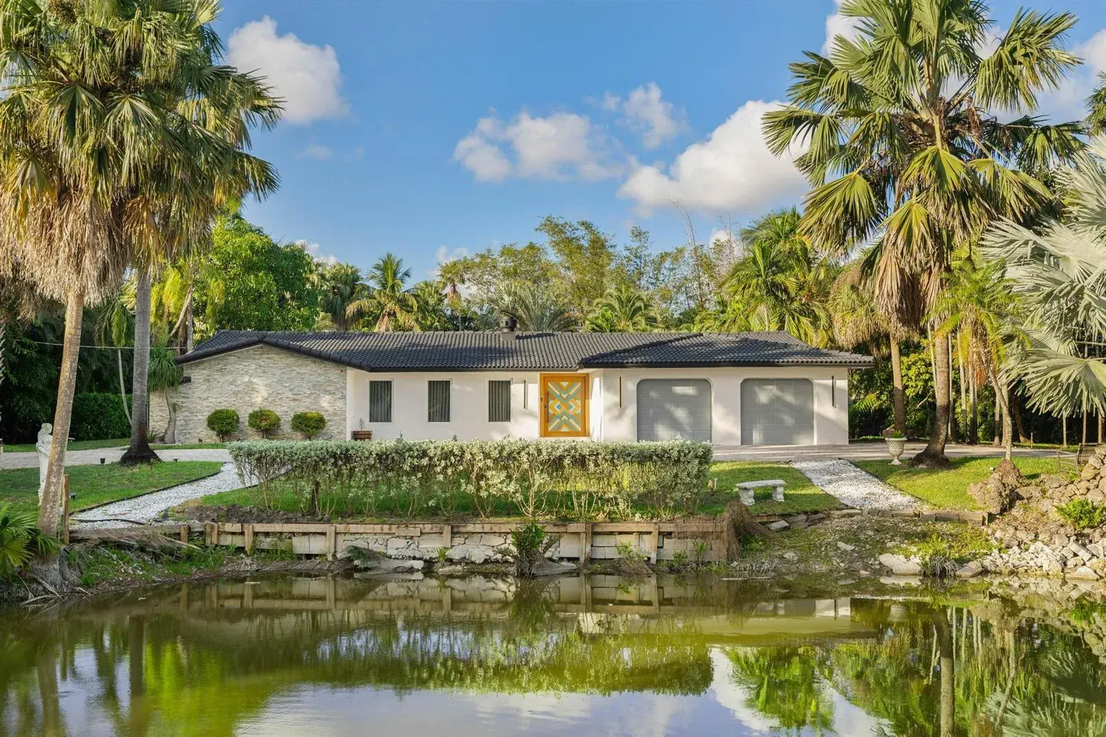 4 bedroom 4 bath Residential for sale at 11621 NW 21st Court, Plantation FL 33323