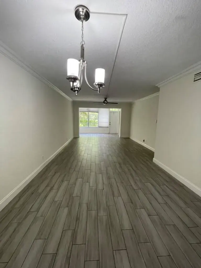 2820 SW 22nd Avenue # 211, Delray Beach FL 33445