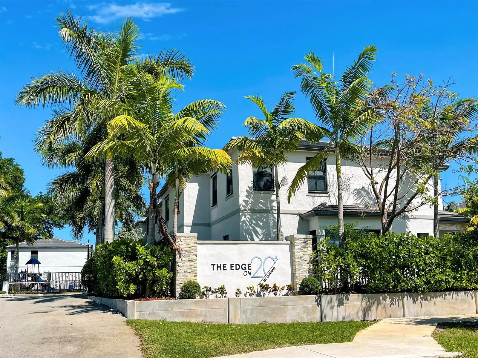 524 SW 19th Way, Fort Lauderdale FL 33312