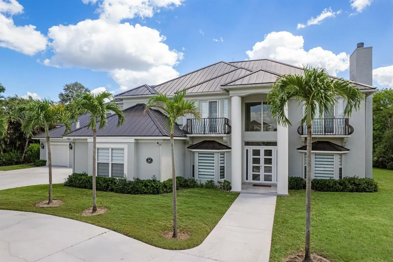 6 bedroom 5 bath Residential for sale at 2090 Windsock Way, Wellington FL 33414