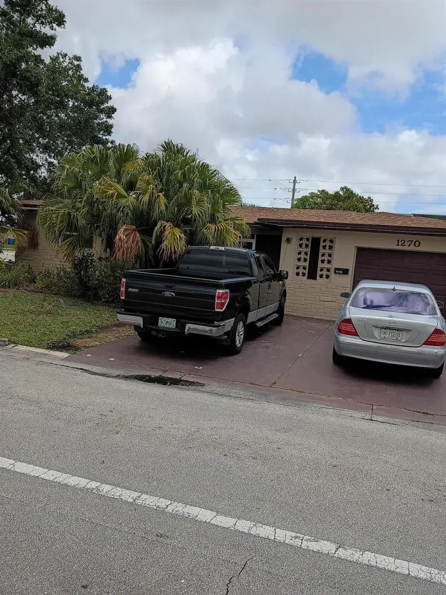 3 bedroom 2 bath Residential for sale at 1270 NW 66th Terrace, Margate FL 33063