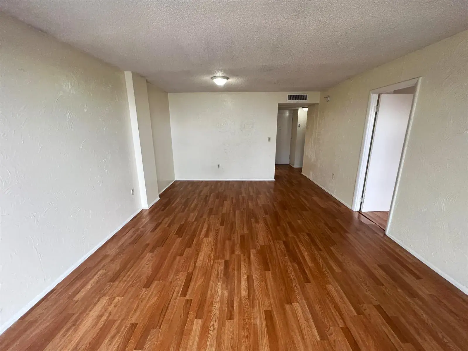 15600 NW 7th Avenue # 516, Miami FL 33169