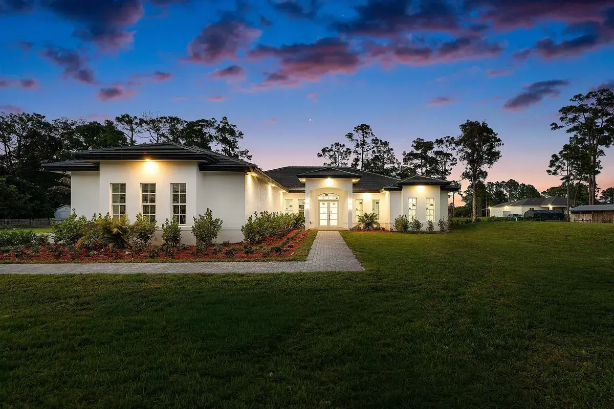 15090 Temple Boulevard, FL 33470