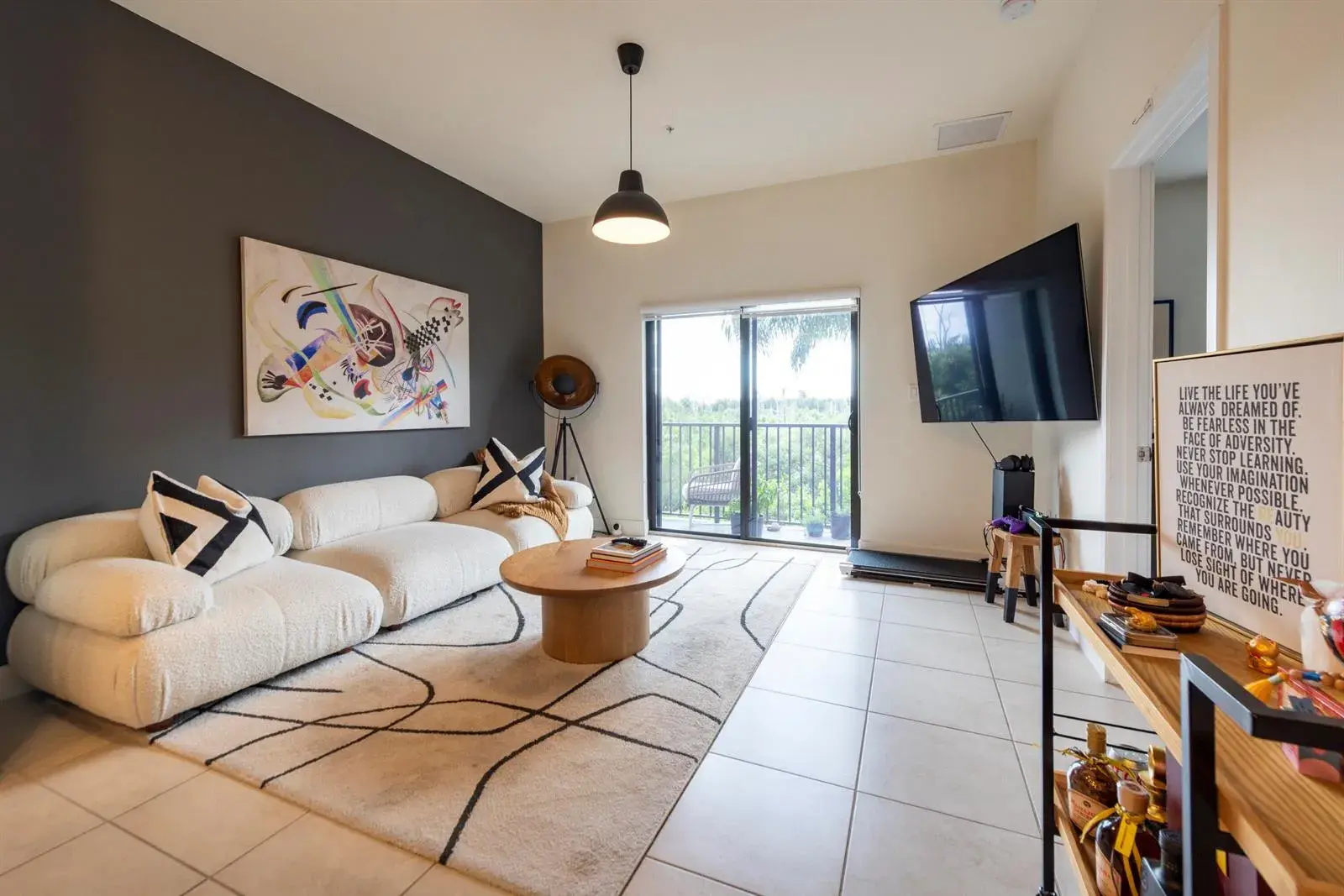 2 bedroom 2 bath Residential for sale at 7925 NW 104th Avenue # 24, Doral FL 33178