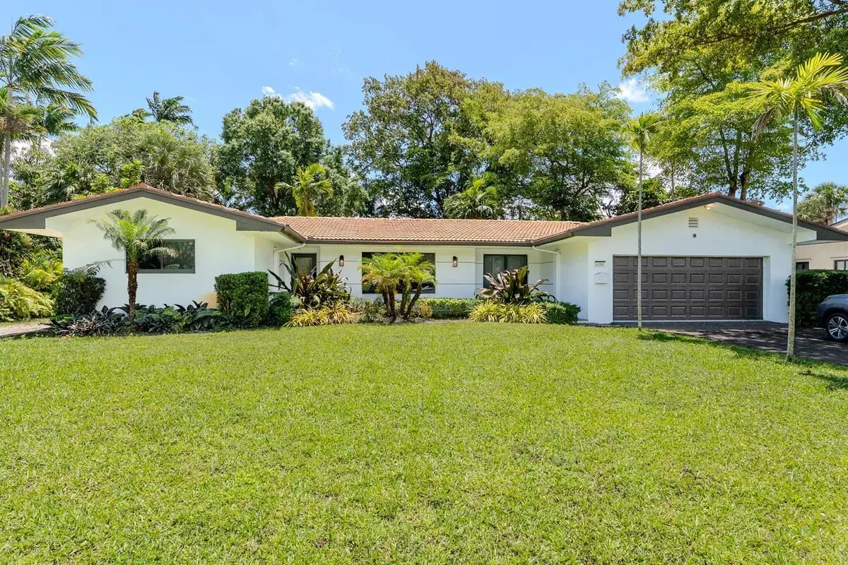 4190 SW 4th Street, Plantation FL 33317