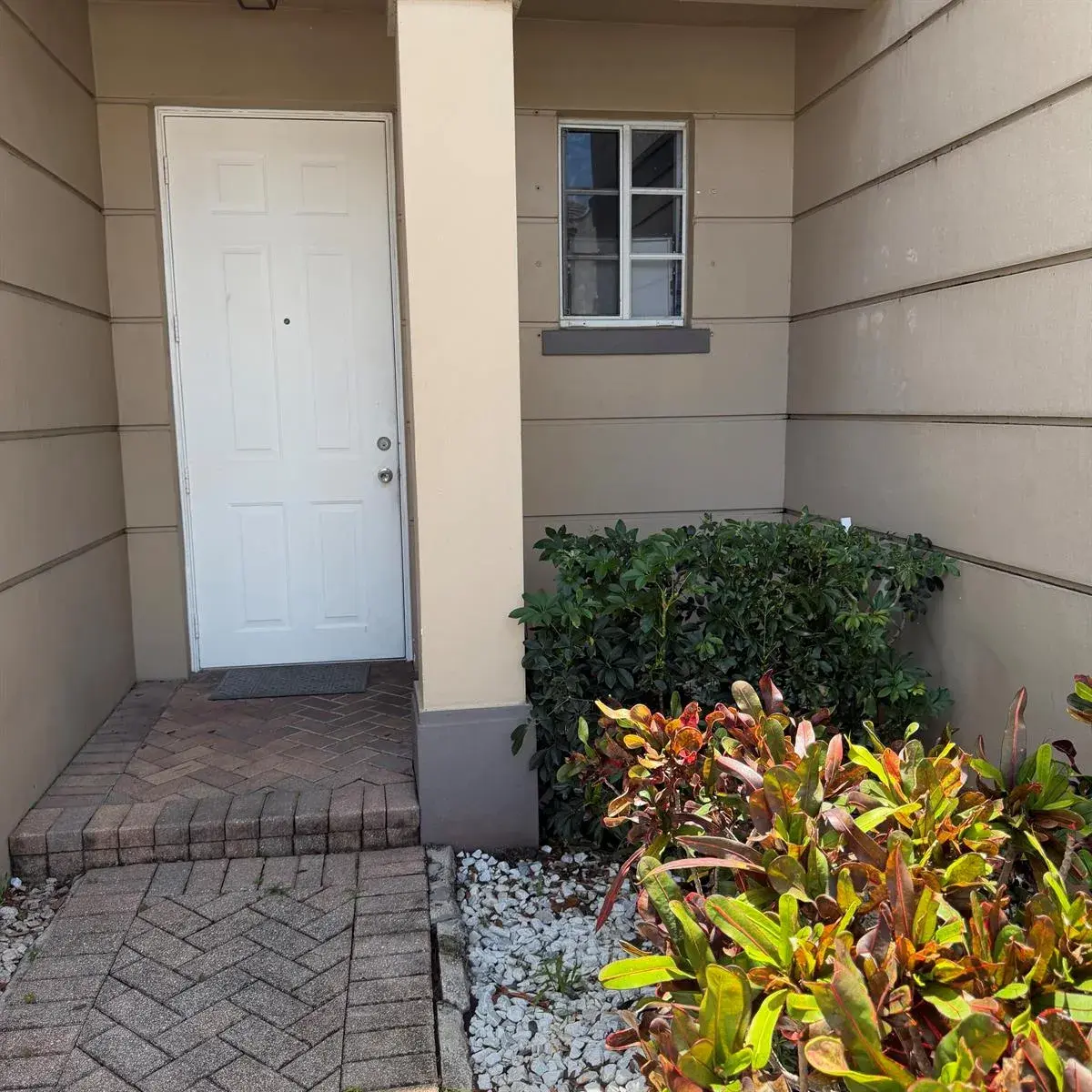 976 Abaco Lane, Riviera Beach FL 33404