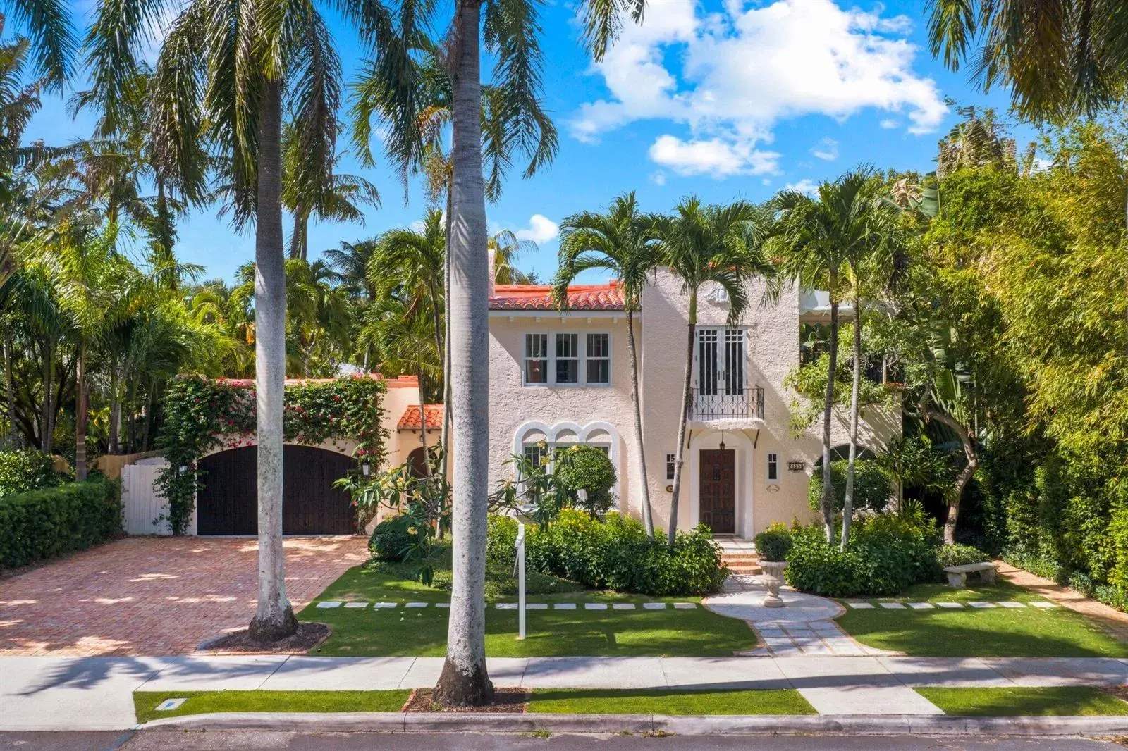 5 bedroom 4 bath Residential for sale at 429 30th Street, West Palm Beach FL 33407