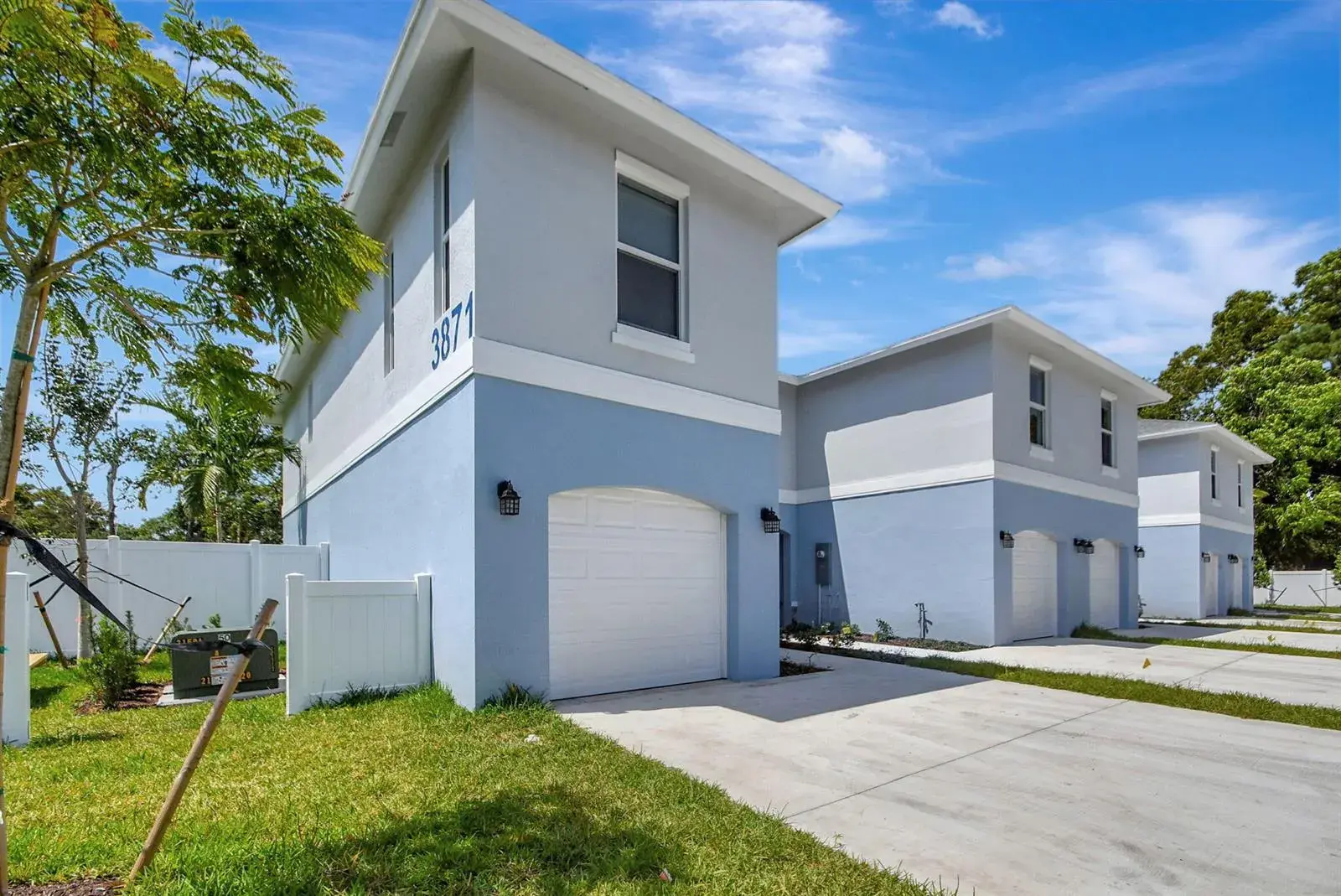 3871 Patio Court, Palm Springs FL 33461