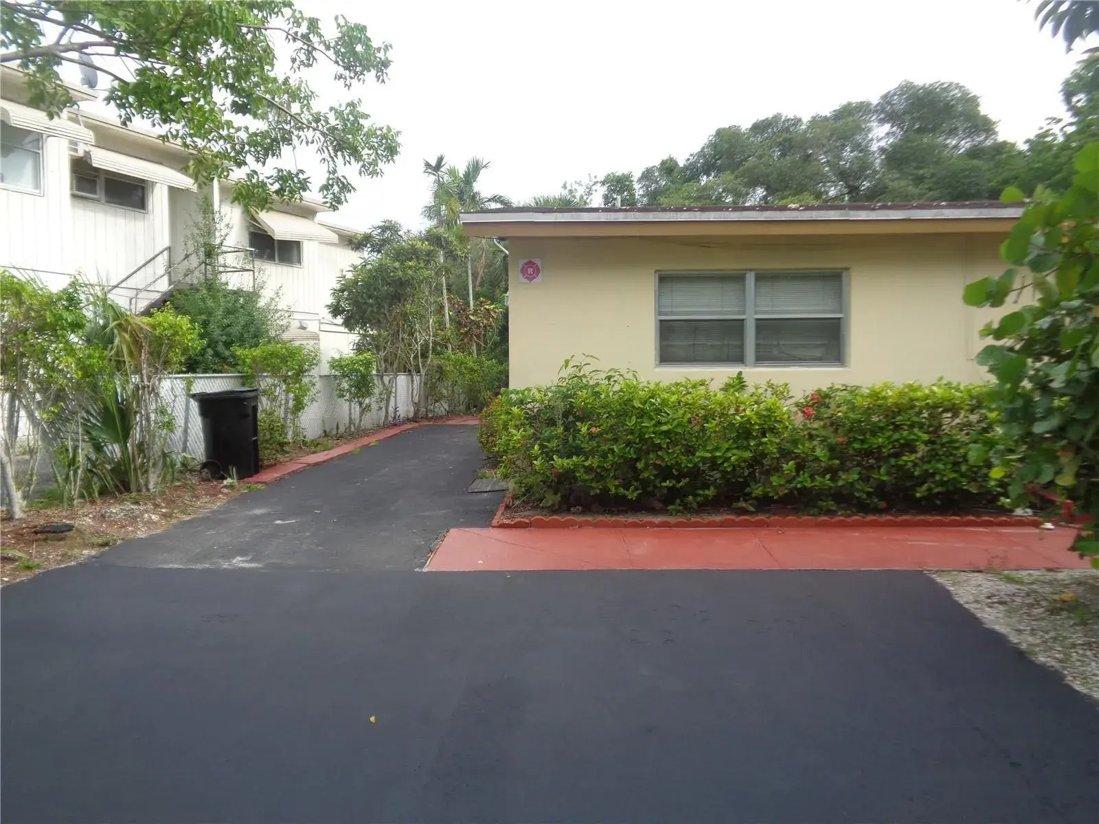 2 bedroom 1 bath Residential Lease for rent at 3800 SW 2nd Court # 6, Fort Lauderdale FL 33312