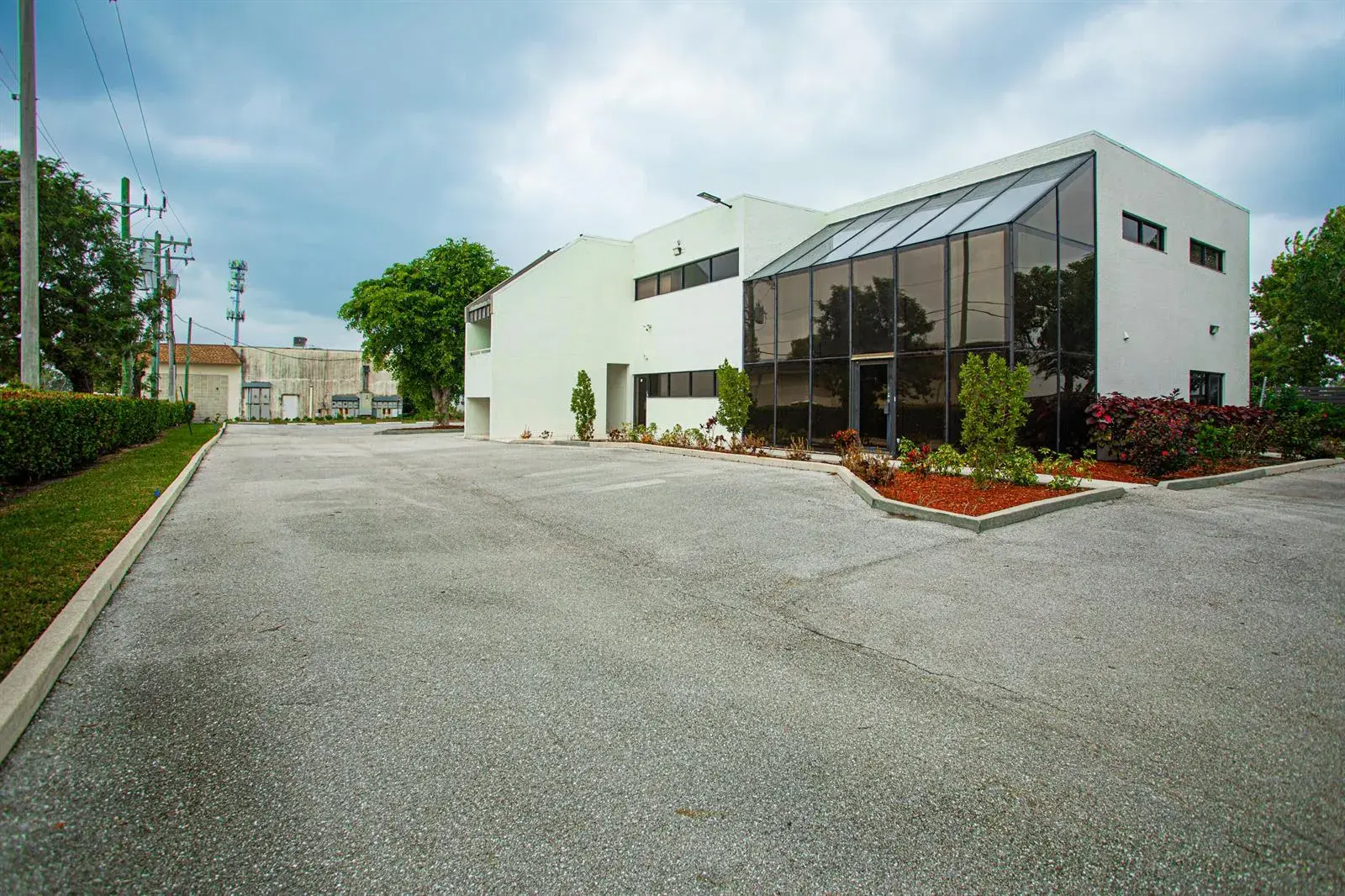 1700 Okeechobee Road, West Palm Beach FL 33409