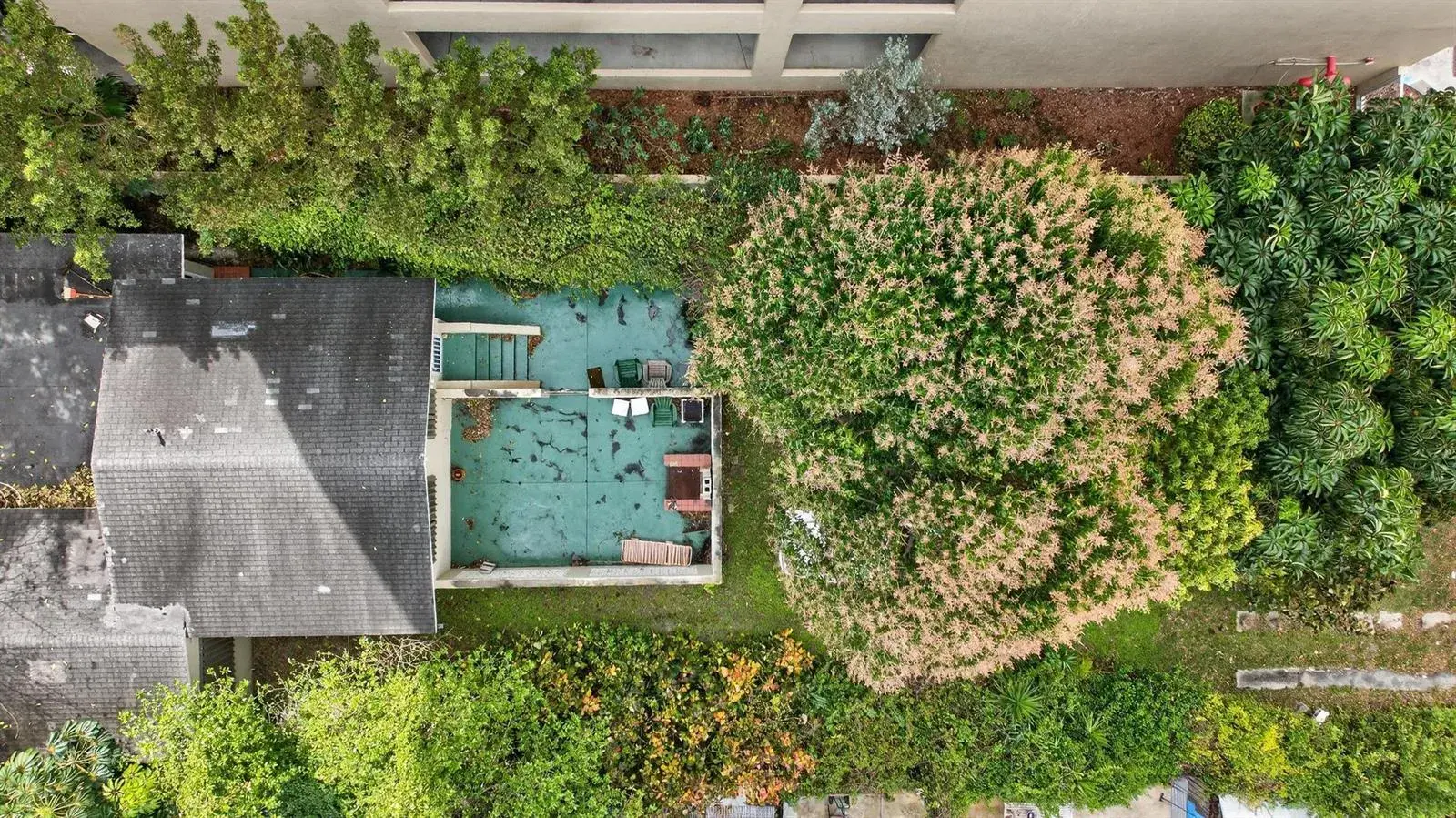 975 SW 37th Avenue, Miami FL 33135