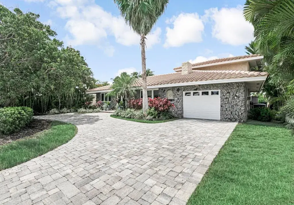 491 SE 16th Avenue, Pompano Beach FL 33060