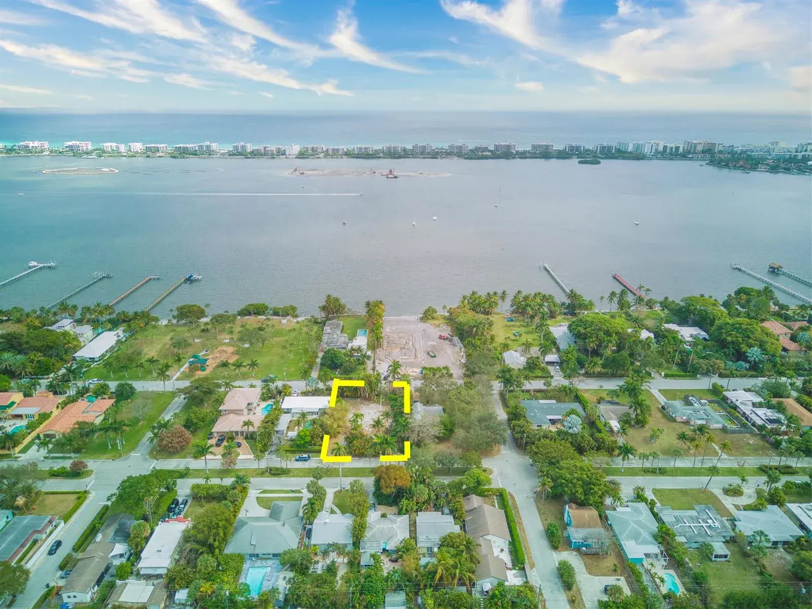 1118 S Palmway, FL 33460