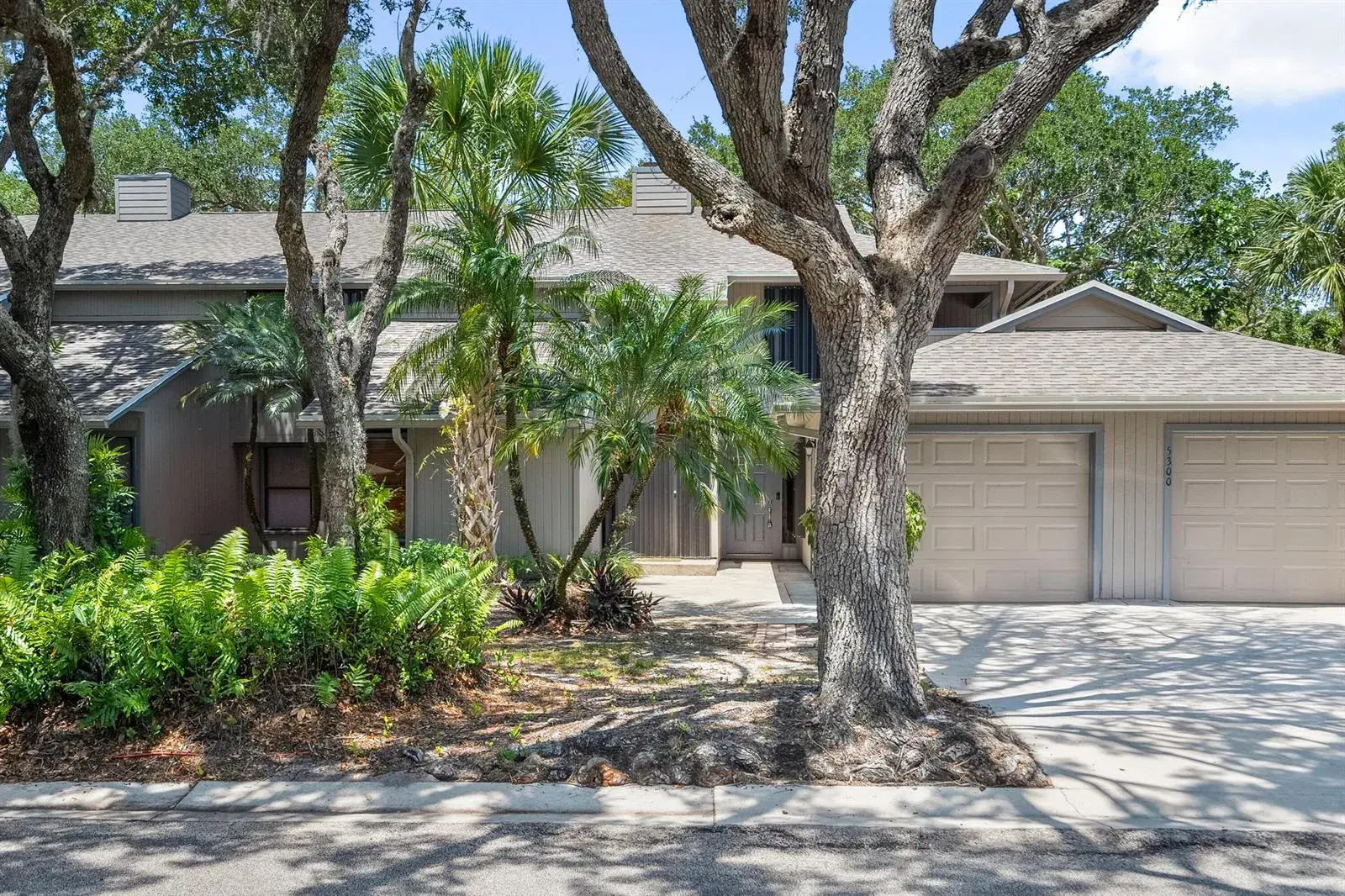3 bedroom 2 bath for sale at 5300 SE Schooner Oaks Way, Stuart FL 34997