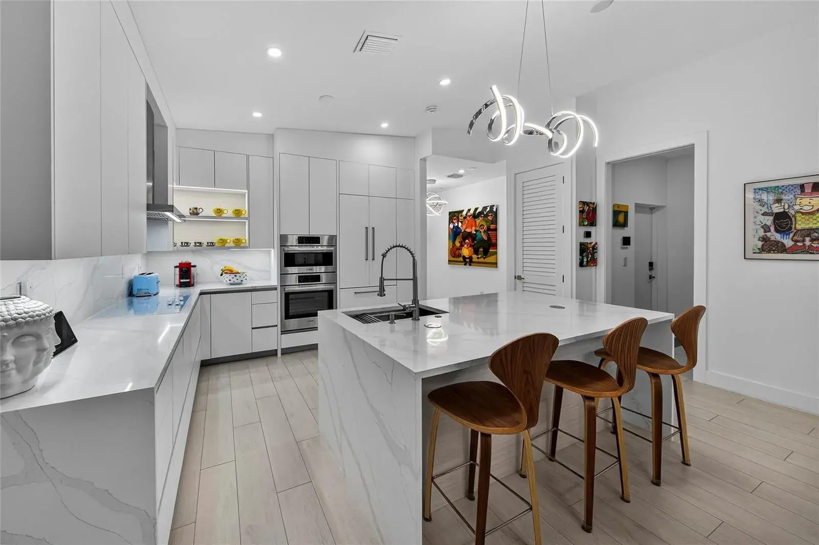 21 NE 25th Street, Wilton Manors FL 33305