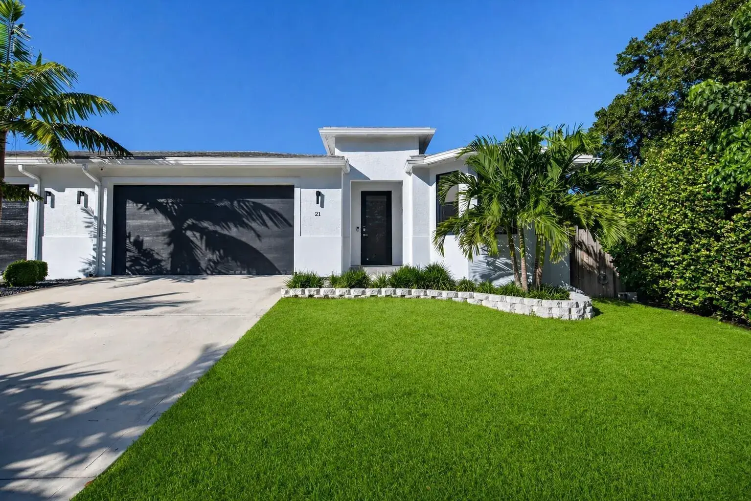 21 NE 25th Street, Wilton Manors FL 33305