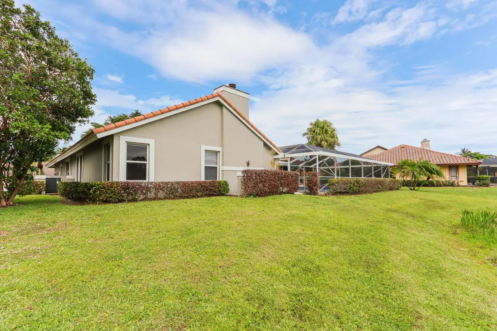 2 Old Fence Road, Palm Beach Gardens FL 33418