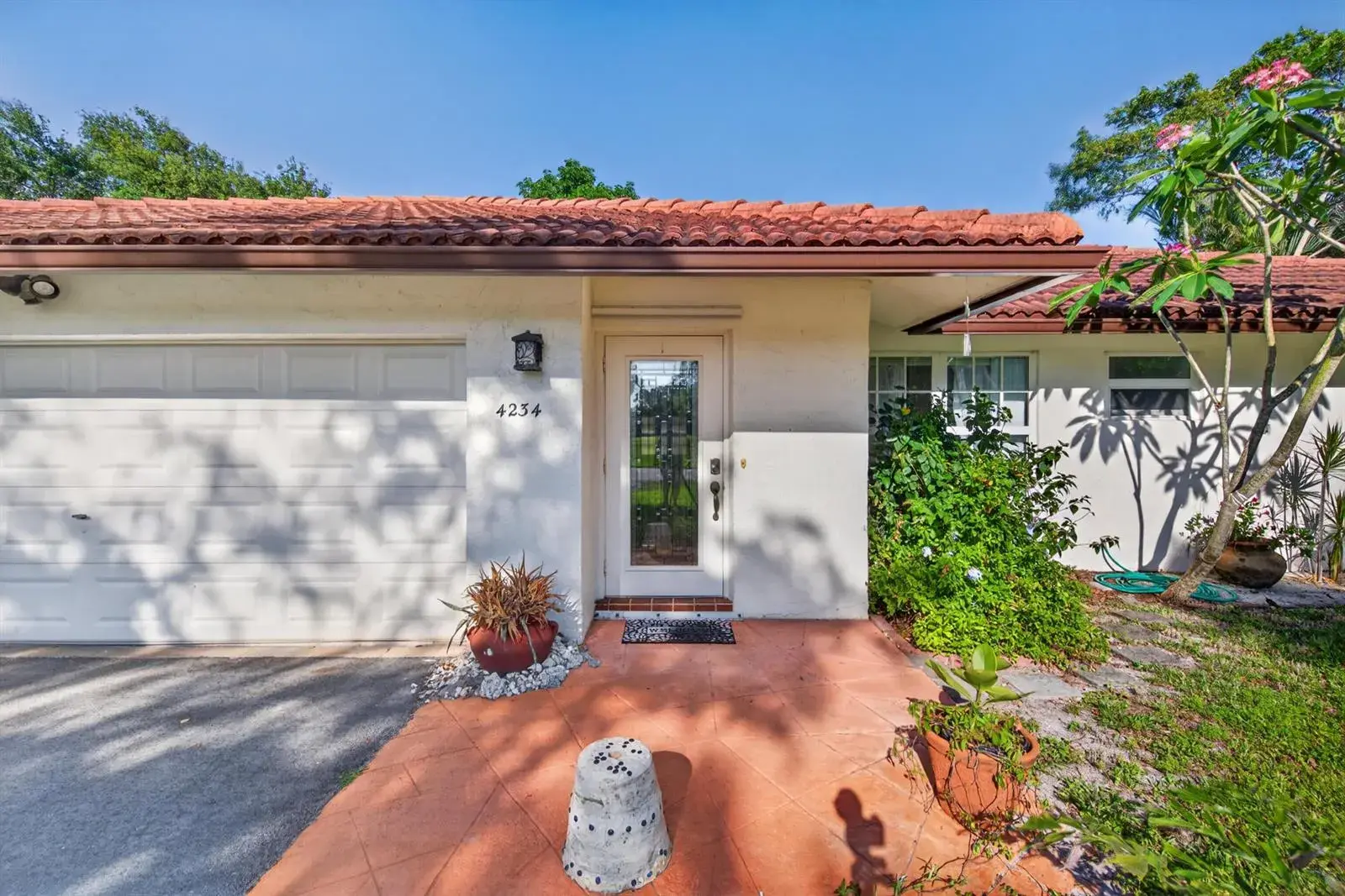 2 bedroom 2 bath Residential for sale at 4234 NW 3rd Way, Boca Raton FL 33431