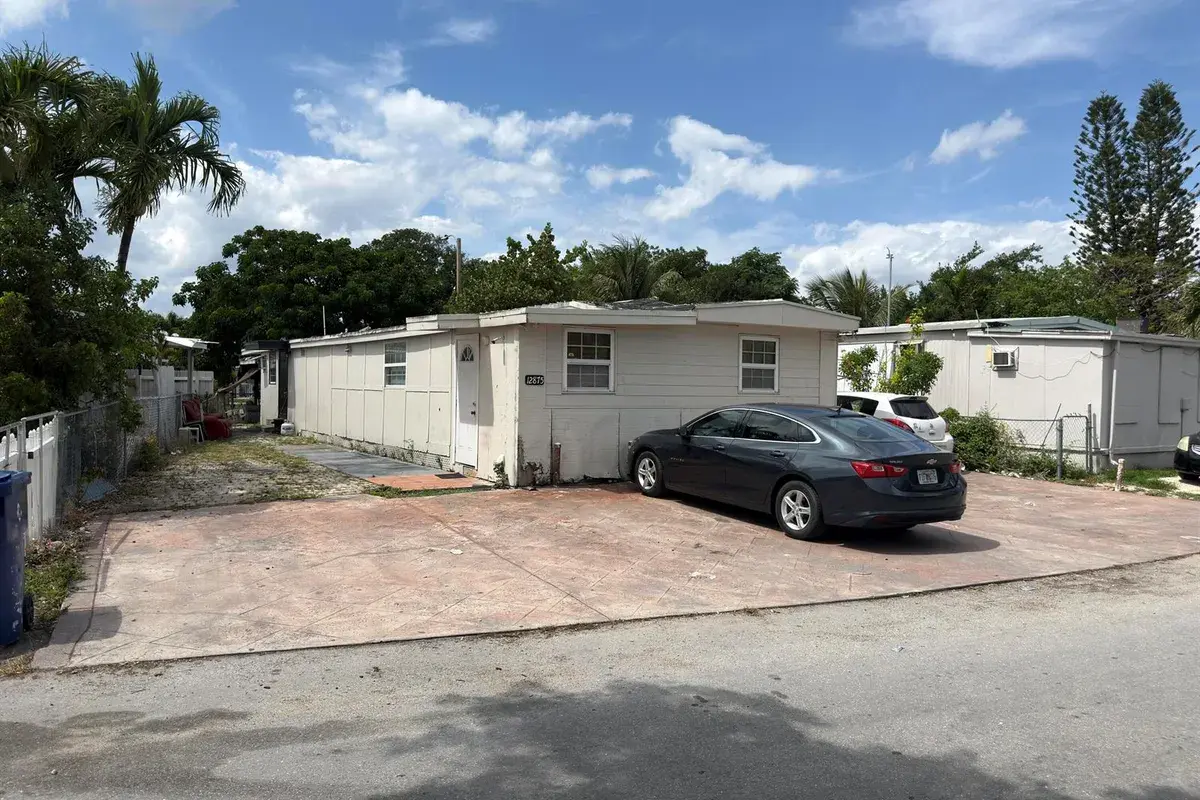 12875 SW 10th Street, Miami FL 33184