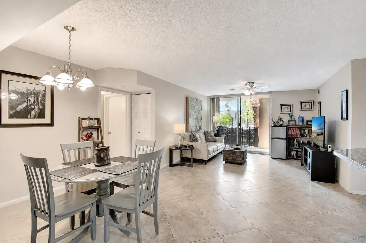 2 bedroom 2 bath Residential for sale at 1000 Scotia Drive # 204, Hypoluxo FL 33462