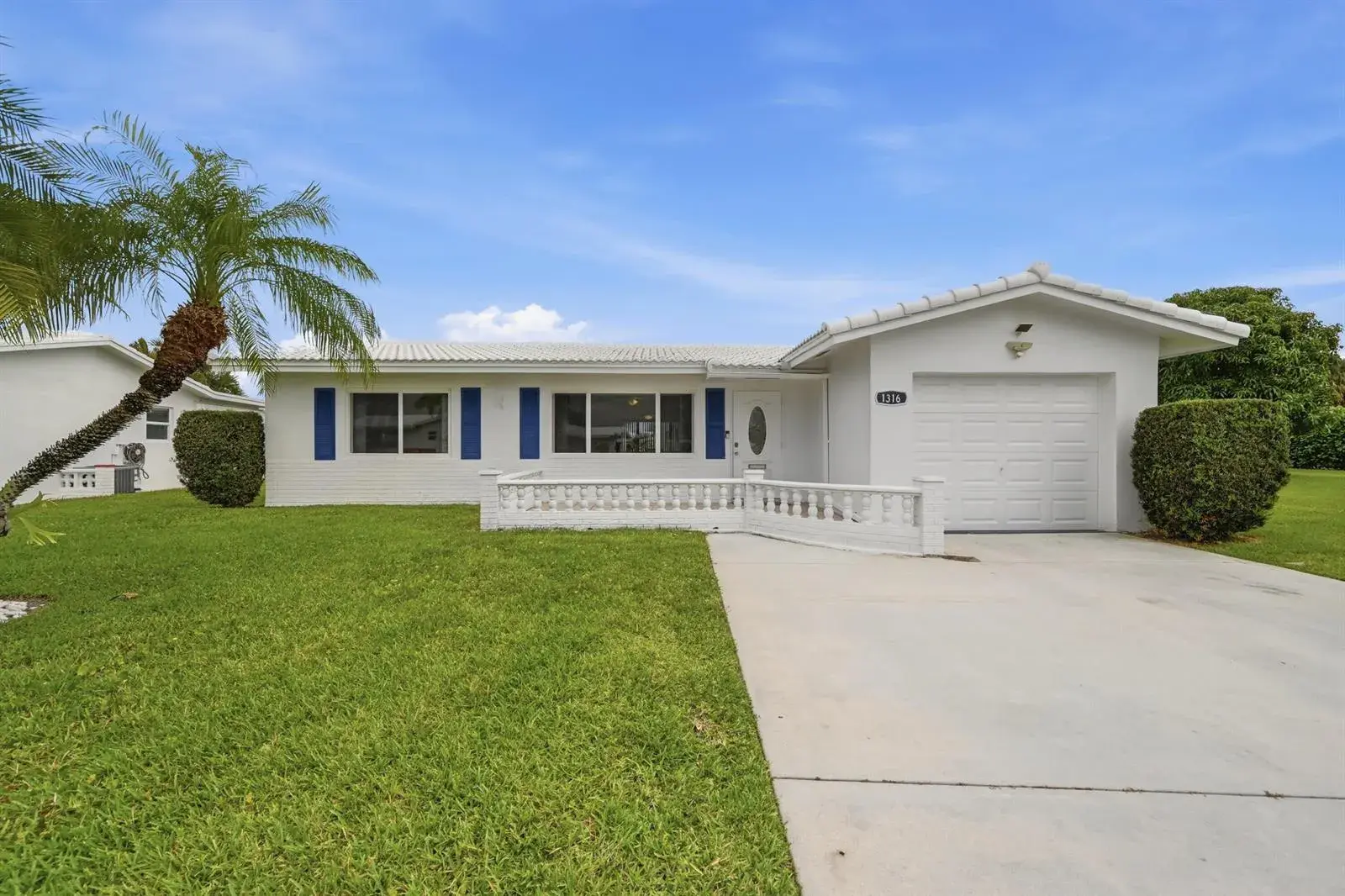 2 bedroom 2 bath Residential for sale at 1316 SW 23rd Street, Boynton Beach FL 33426