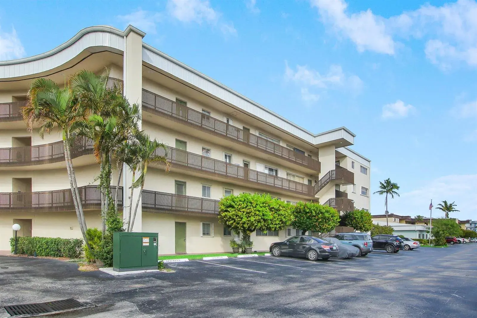 300 Waterway Drive S # 407, Lantana FL 33462