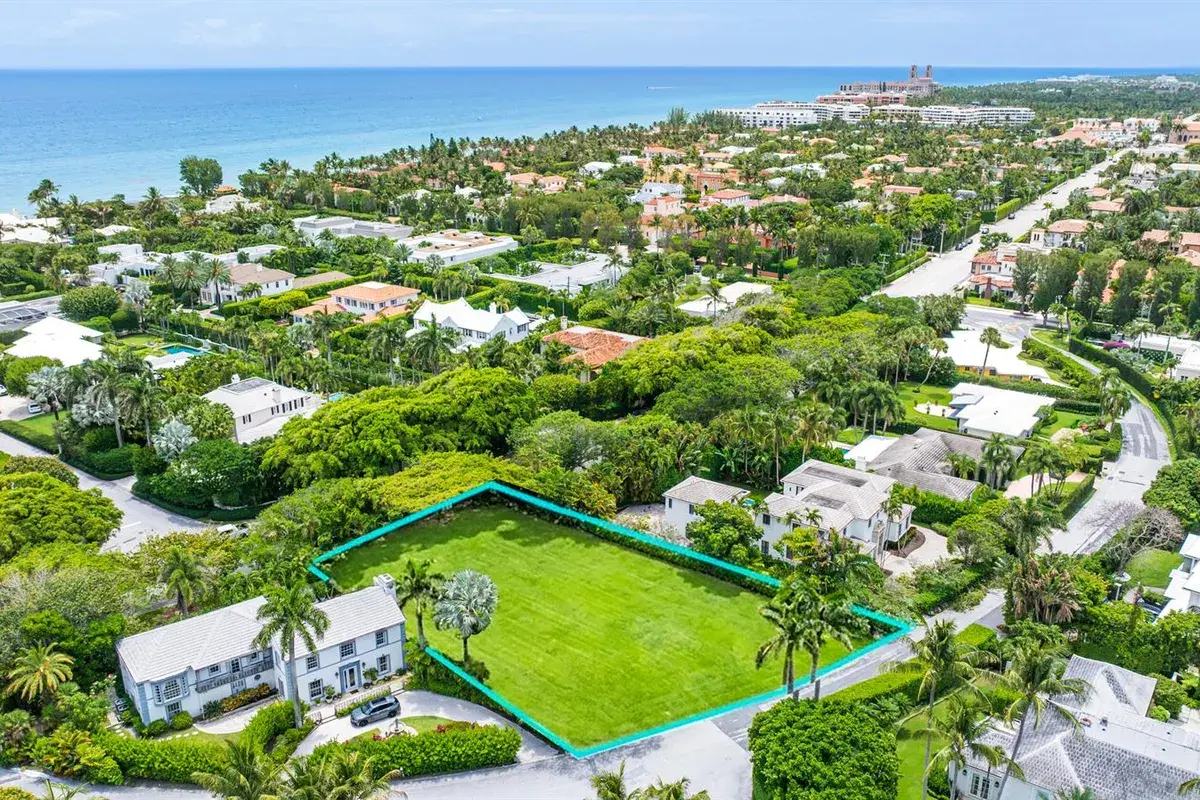 357 Crescent Drive, Palm Beach FL 33480