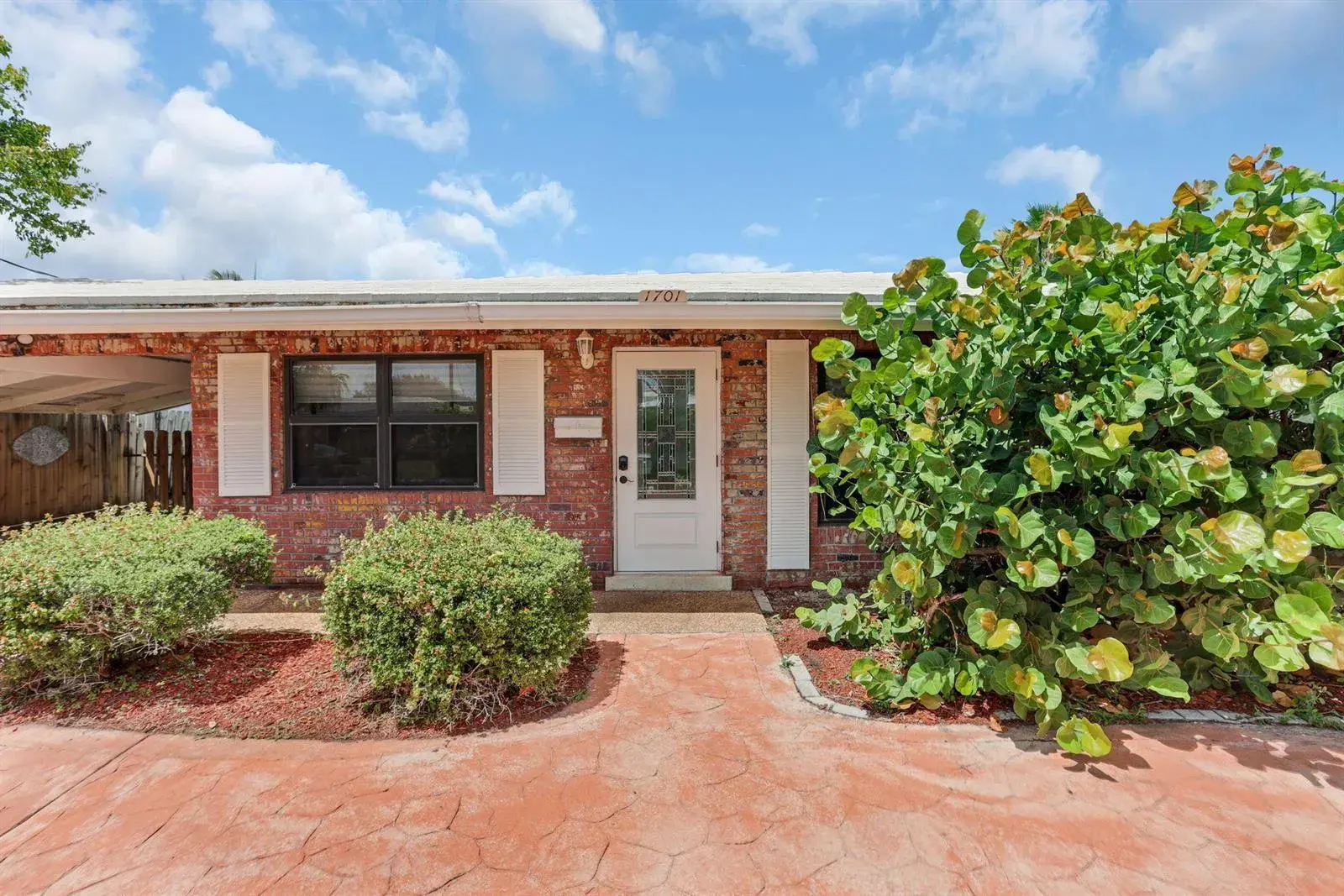 1701 NE 63rd Court, Fort Lauderdale FL 33334