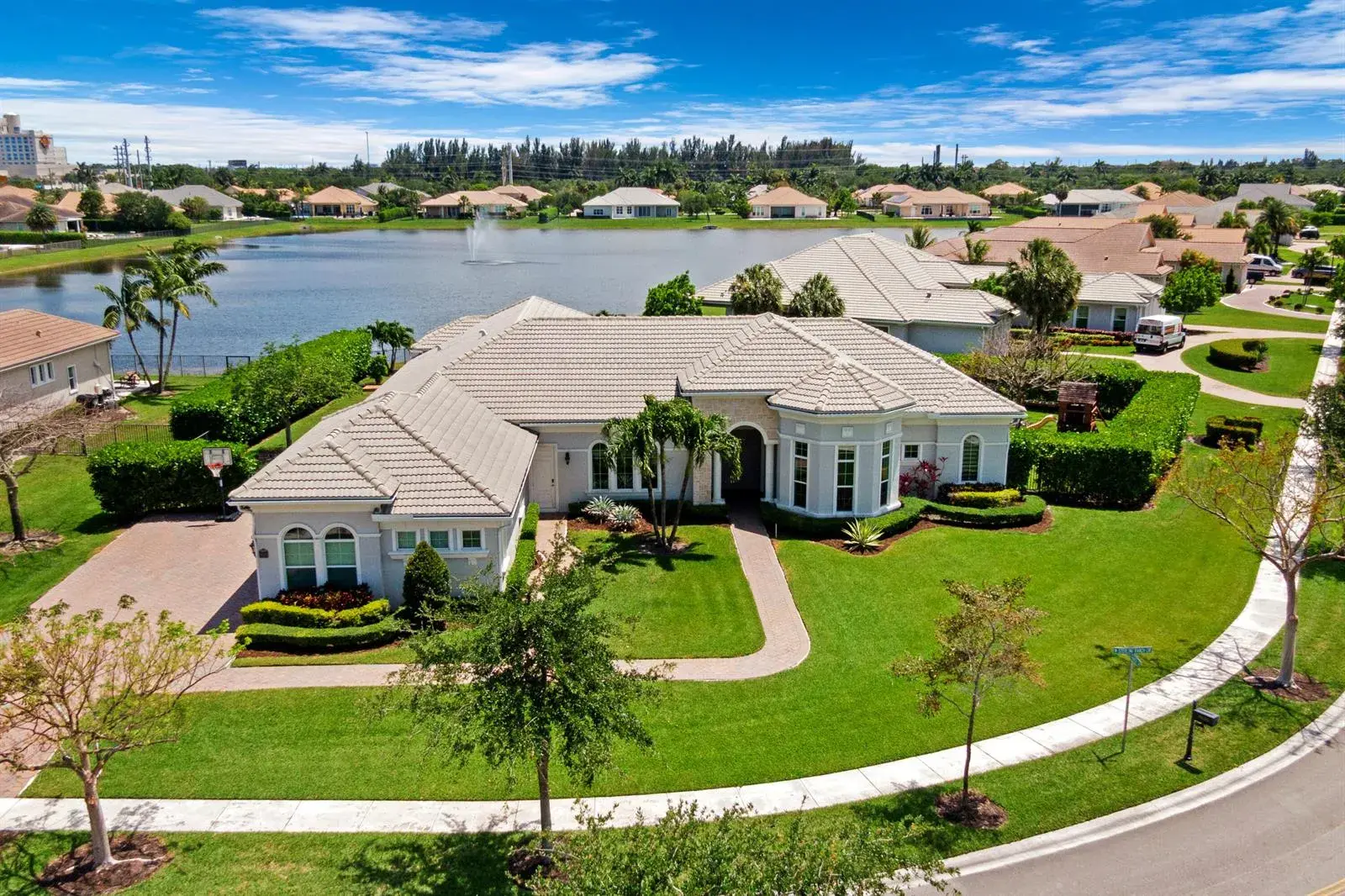 4830 W Sterling Ranch Circle, Davie FL 33314