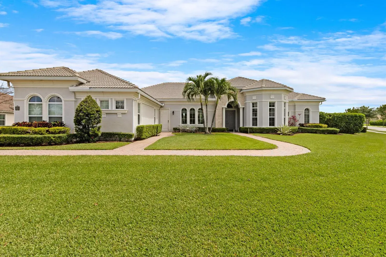 4830 W Sterling Ranch Circle, Davie FL 33314
