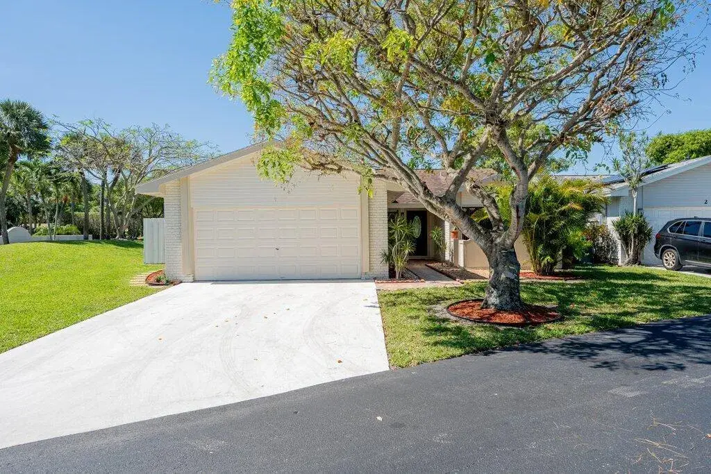 1 Afton Place, Boynton Beach FL 33426