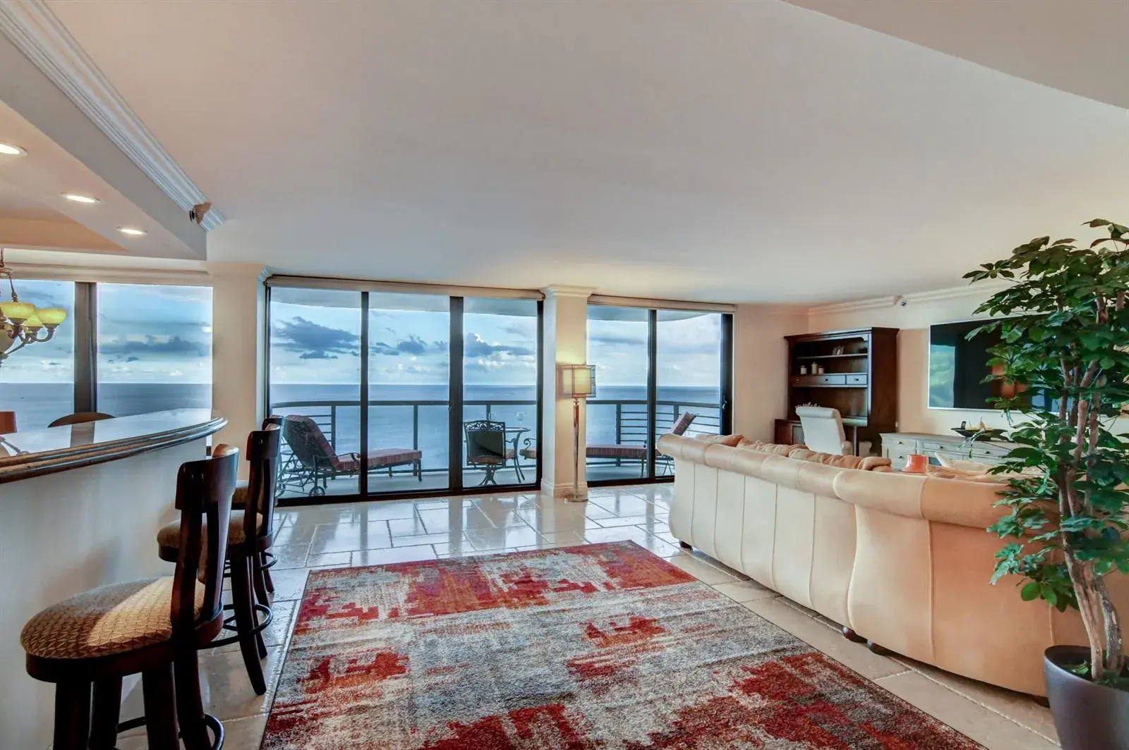2 bedroom 2 bath Residential Lease for rent at 250 S Ocean Boulevard # c, Boca Raton FL 33432