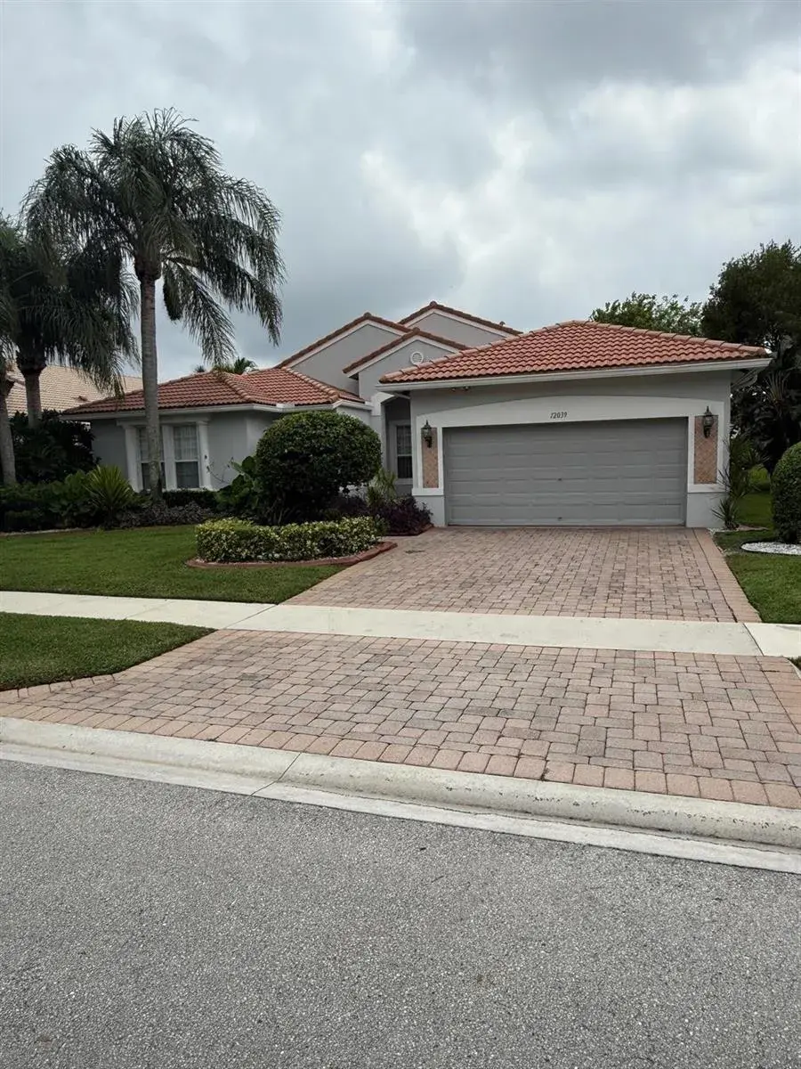 4 bedroom 2 bath Residential for sale at 12039 Oakvista Drive, Boynton Beach FL 33437