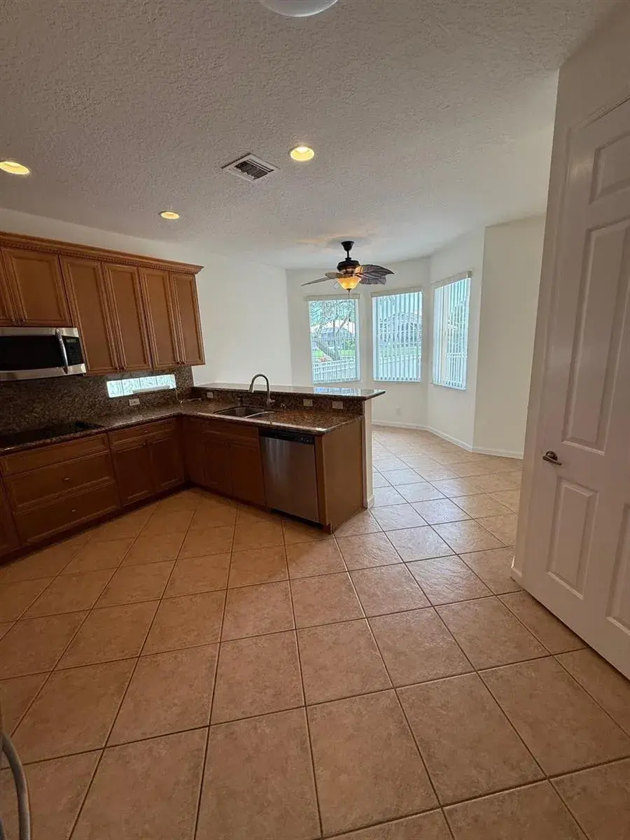 12039 Oakvista Drive, Boynton Beach FL 33437