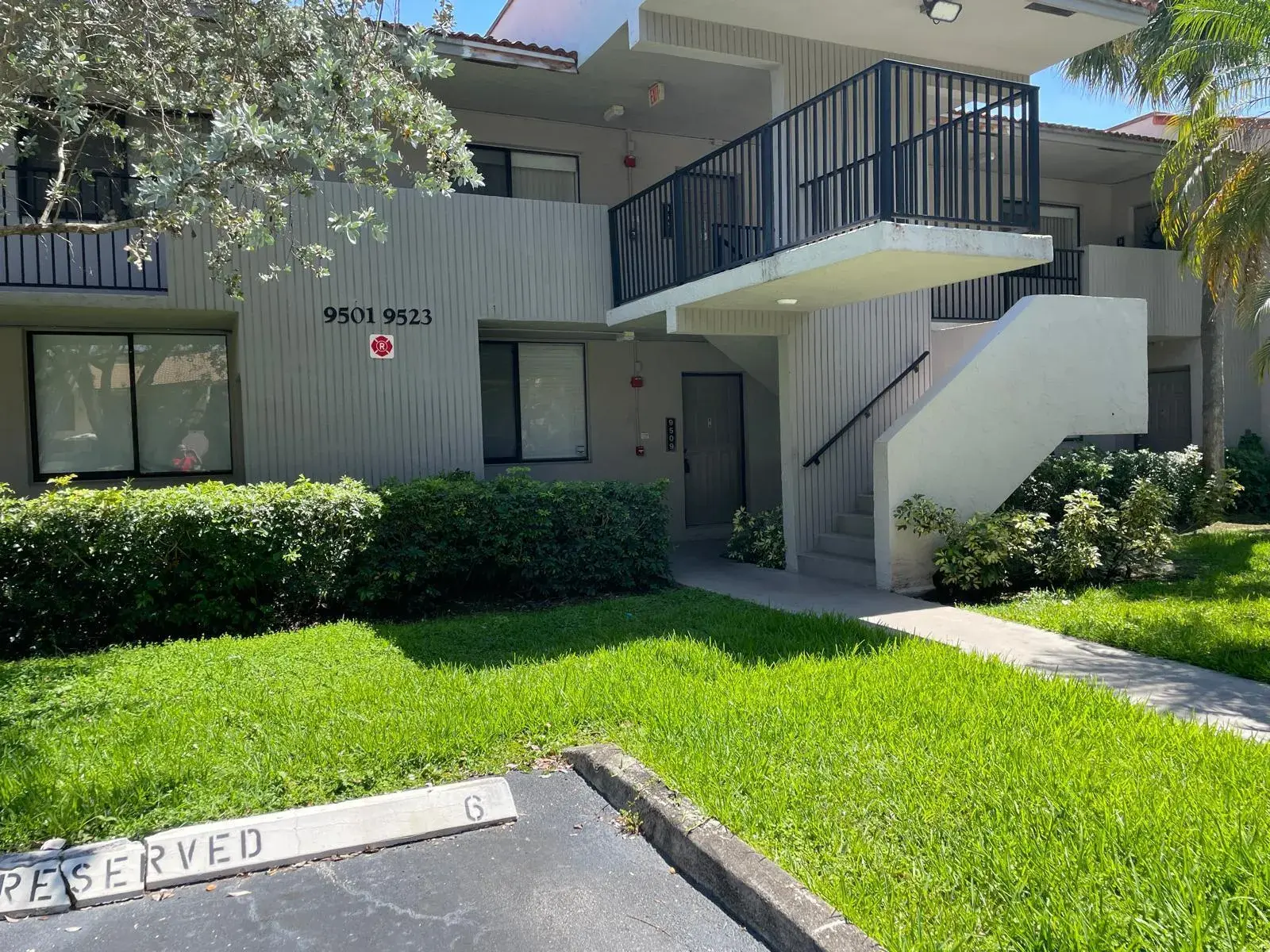 9509 SW 1st Court, Coral Springs FL 33071