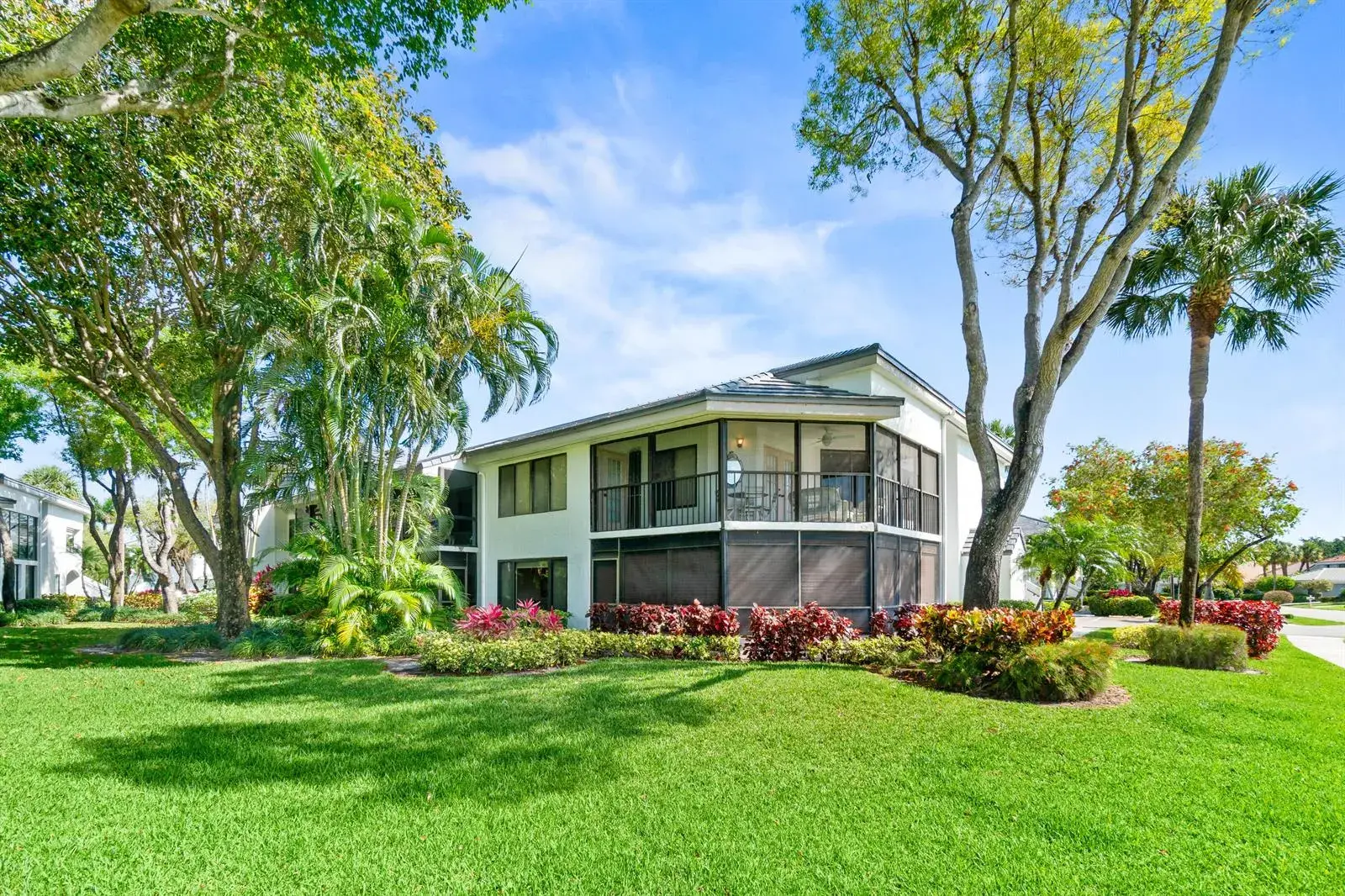 2 bedroom 2 bath Residential for sale at 7533 Glendevon Lane # 905, Delray Beach FL 33446