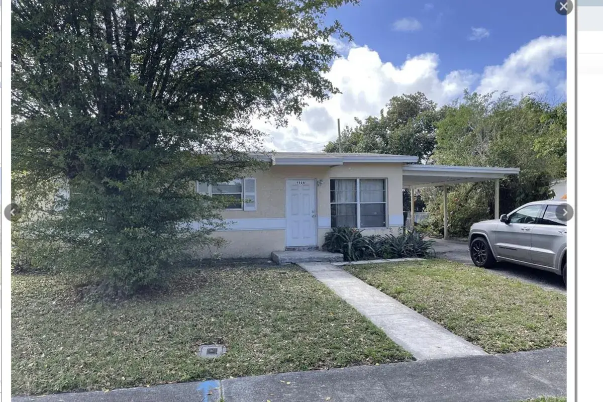 1328 Lee Street, Delray Beach FL 33444