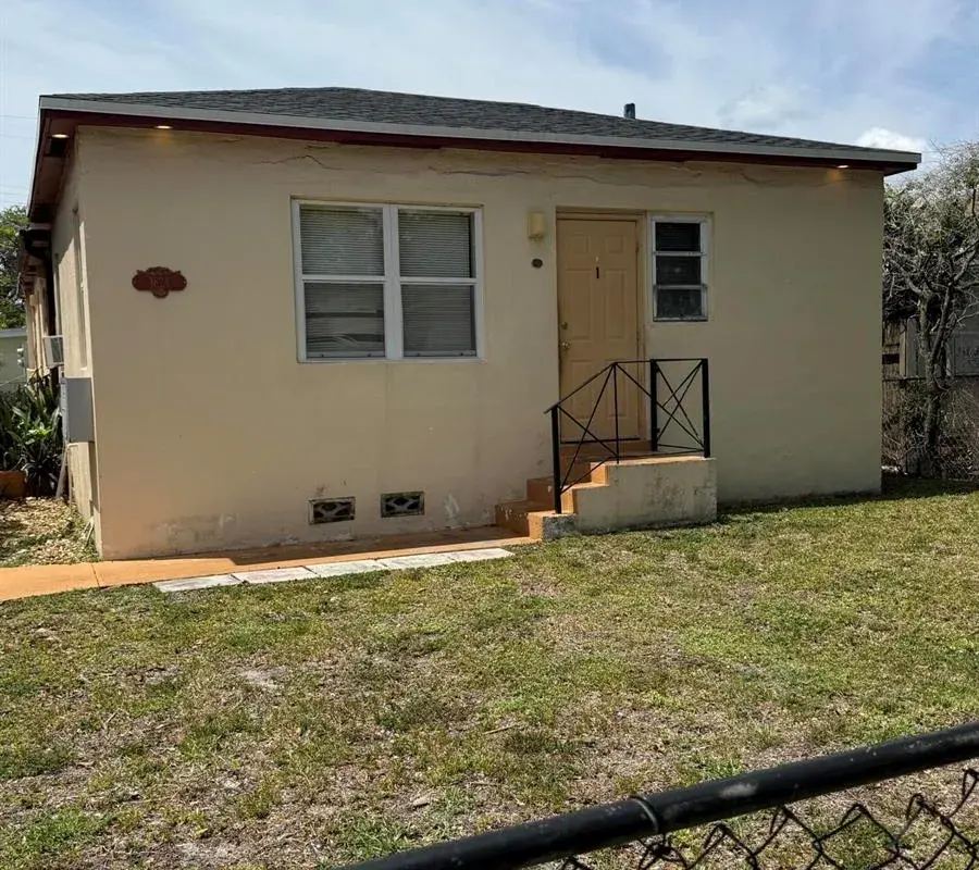 1824 Adams Street # 4, Hollywood FL 33020