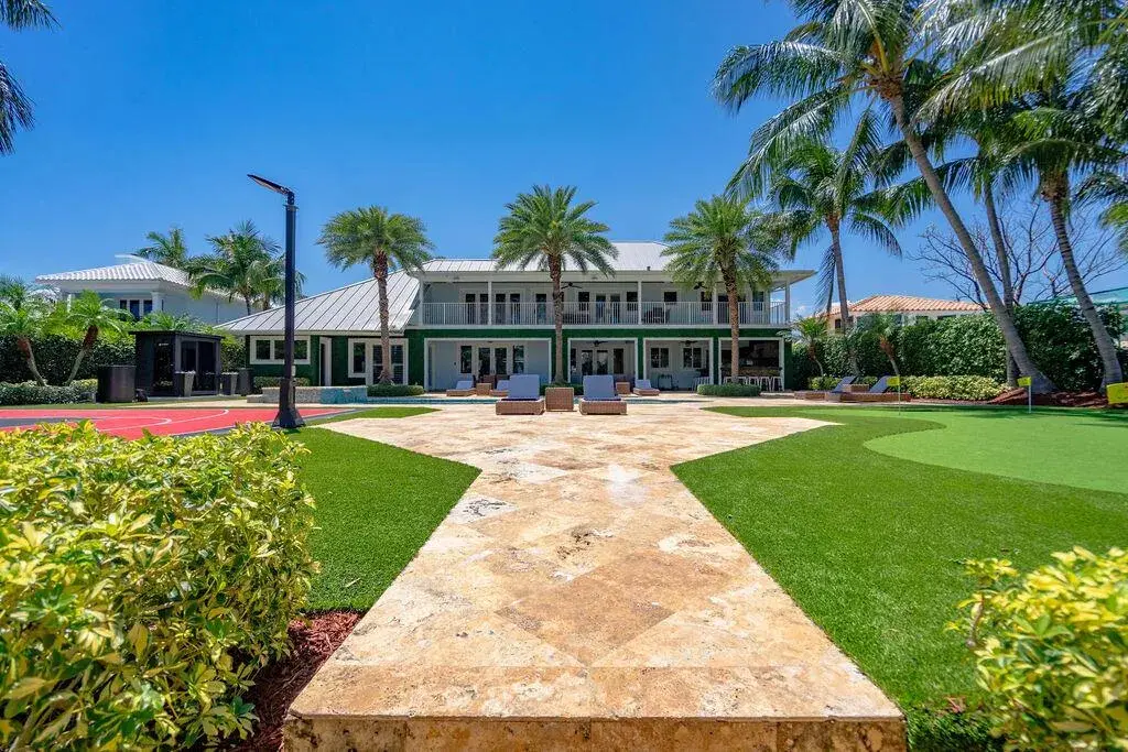 4130 NE 31st Avenue, Lighthouse Point FL 33064