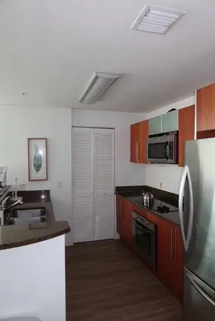300 S Biscayne Boulevard # T1902, Miami FL 33131