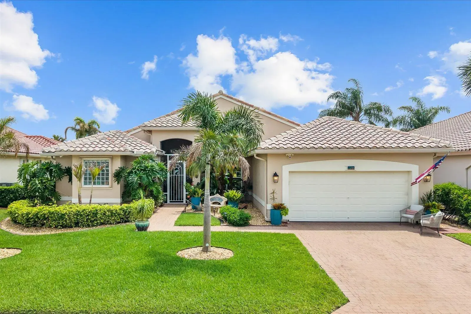 482 NW Blue Lake Drive, Port St. Lucie FL 34986