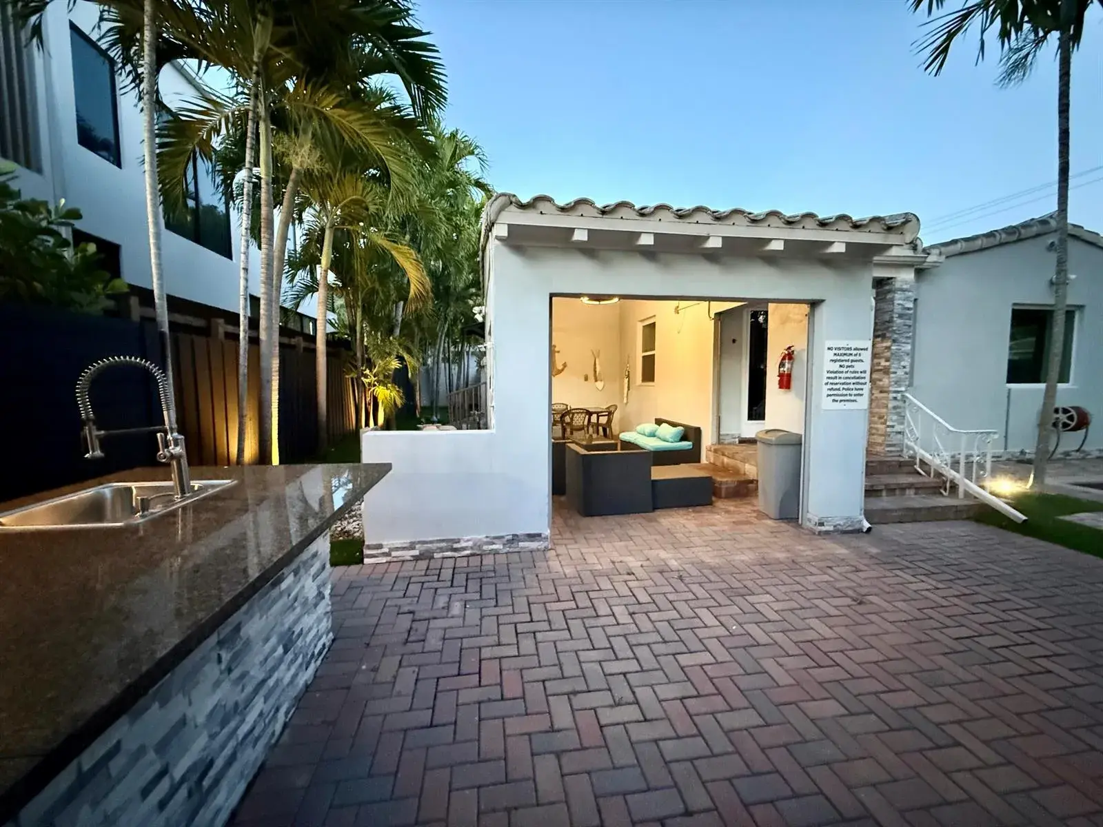 700 NE 17th Way, Fort Lauderdale FL 33304