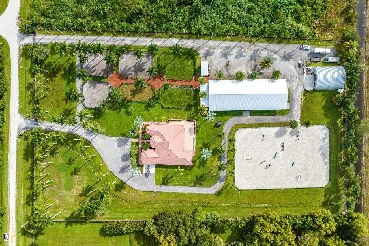 4 bedroom 3 bath Residential for sale at 2587 Skipiks Way, Wellington FL 33470