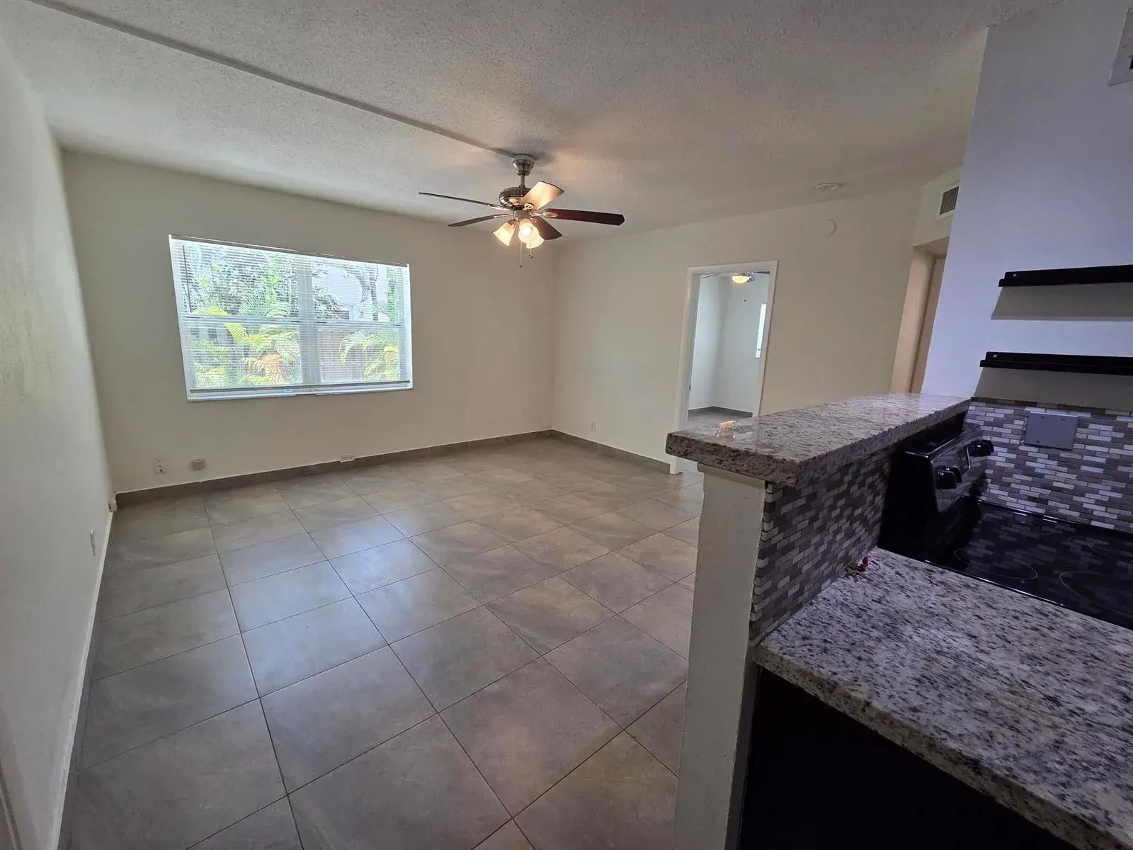 2 bedroom 1 bath Residential Lease for rent at 720 NE 2nd Street # 2, Fort Lauderdale FL 33301
