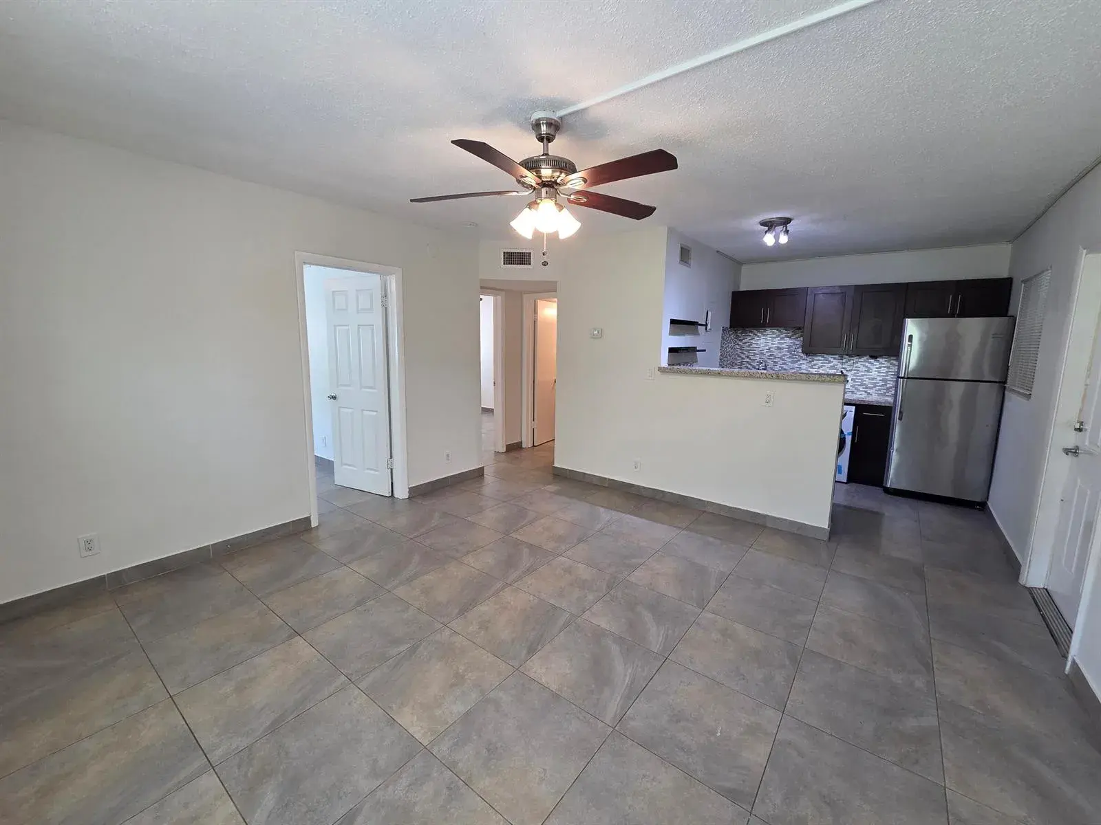 720 NE 2nd Street # 2, Fort Lauderdale FL 33301